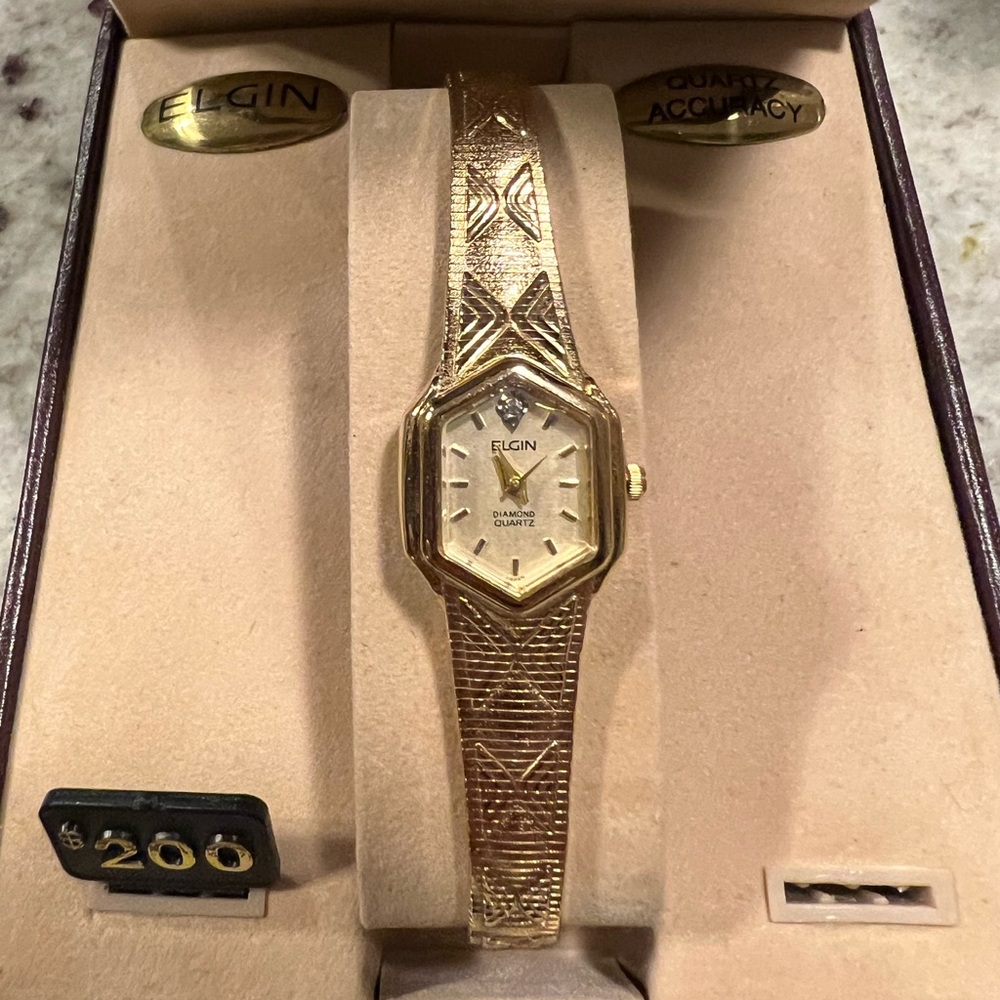 New in Box 1980s Elgin Diamond Lady’s Dress Watch with Original Manual